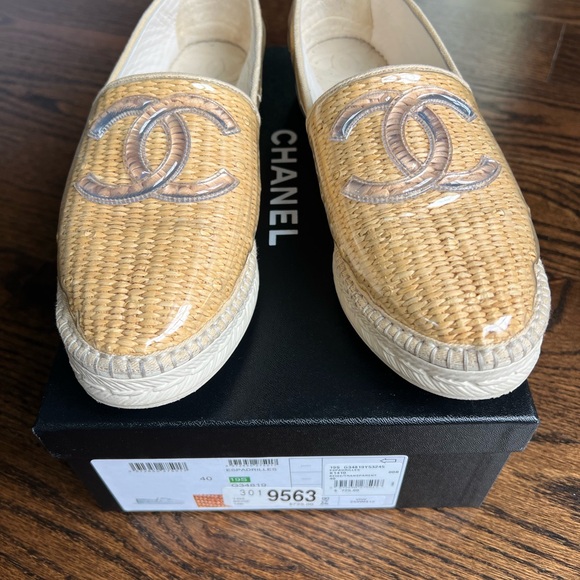Worn twice Chanel leather and PVC espadrilles - Picture 3 of 7
